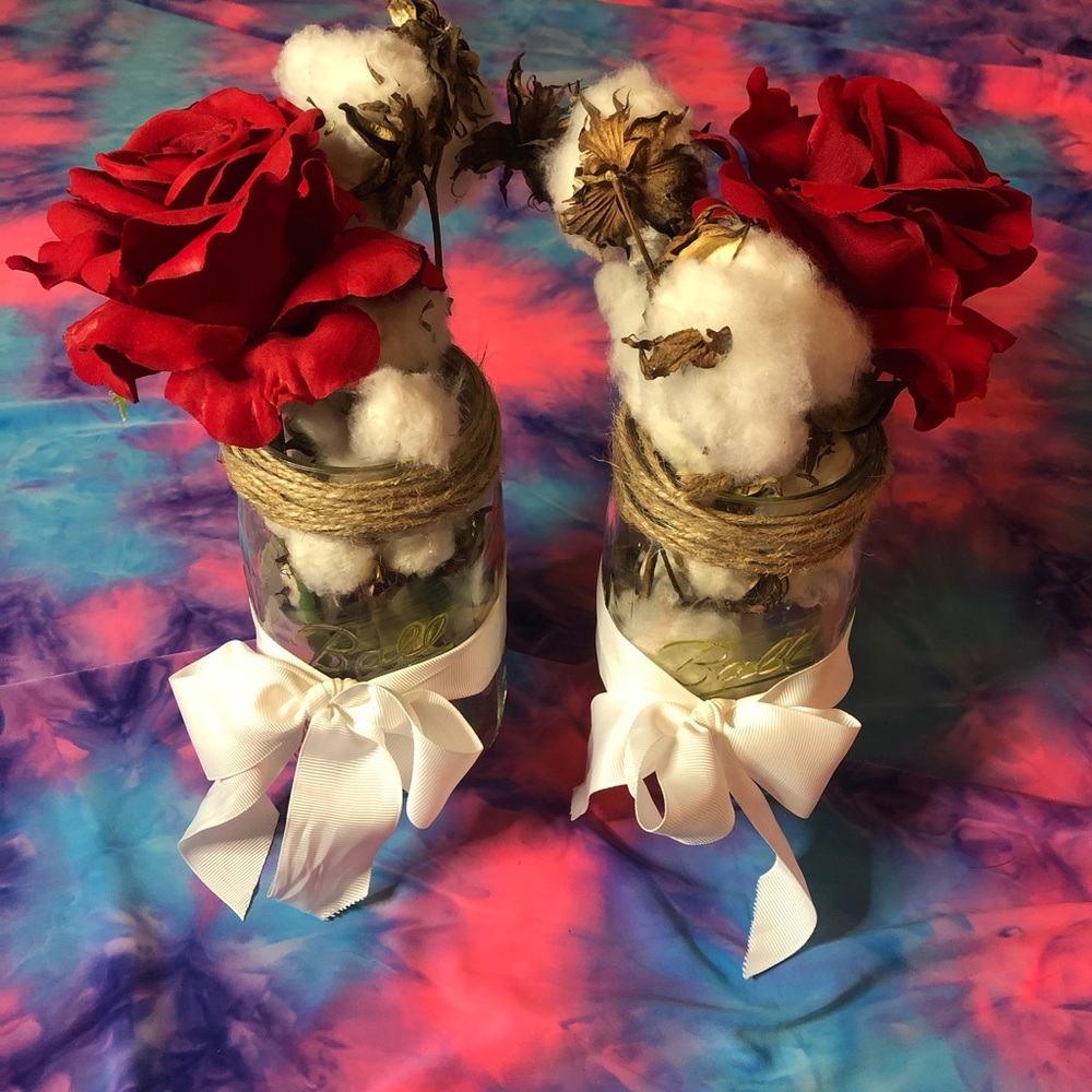 🦋set of 2 rose + cotton table accents